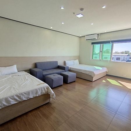 Emmaus Condotel Angeles Esterno foto