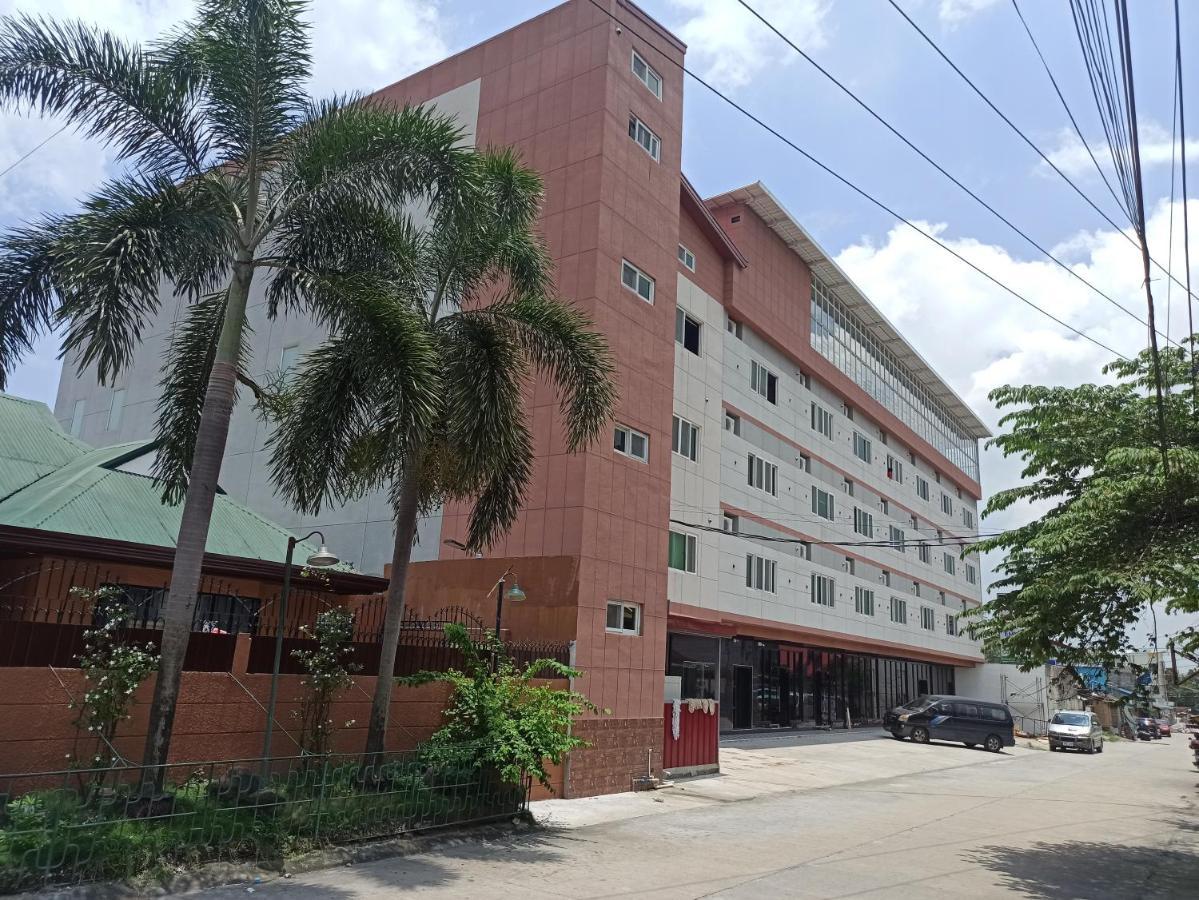 Emmaus Condotel Angeles Esterno foto