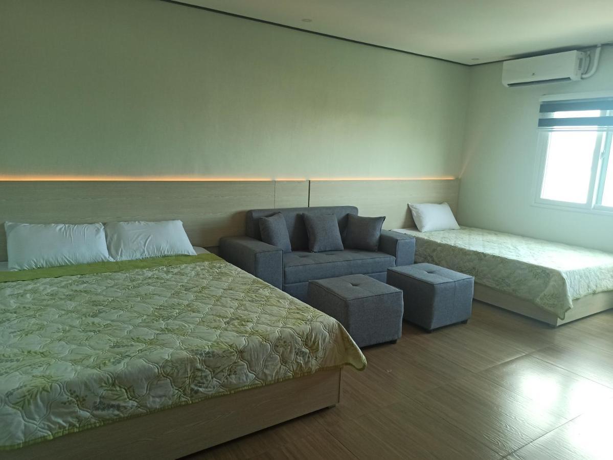 Emmaus Condotel Angeles Esterno foto