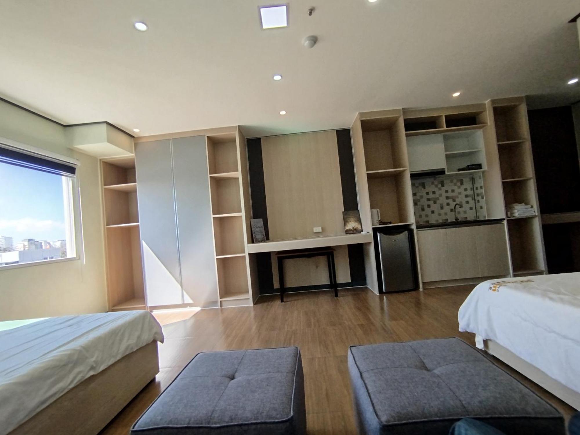 Emmaus Condotel Angeles Esterno foto